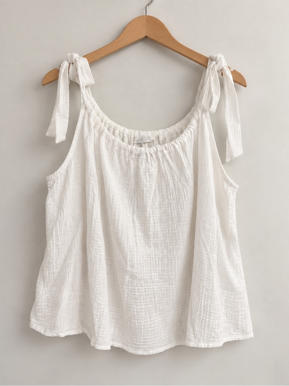 GAP White Textured Tie-Strap Tank Top – Size L – NWT